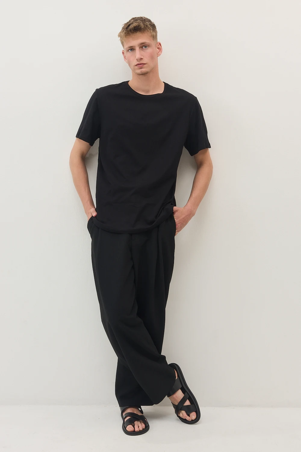 Black Plain T-shirt
